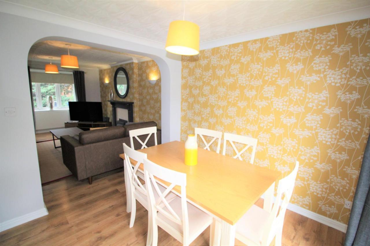 Doncaster - Warmsworth - Great Customer Feedback - 3 Bed Detached House - Private Garden & Parking Plus Garage - Quiet Cul De Sac Location - Dog Friendly - Fast Wifi - Close To Motorway Access Buitenkant foto