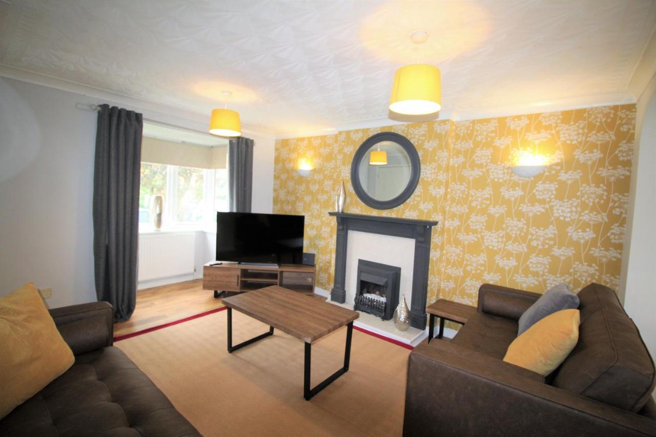 Doncaster - Warmsworth - Great Customer Feedback - 3 Bed Detached House - Private Garden & Parking Plus Garage - Quiet Cul De Sac Location - Dog Friendly - Fast Wifi - Close To Motorway Access Buitenkant foto