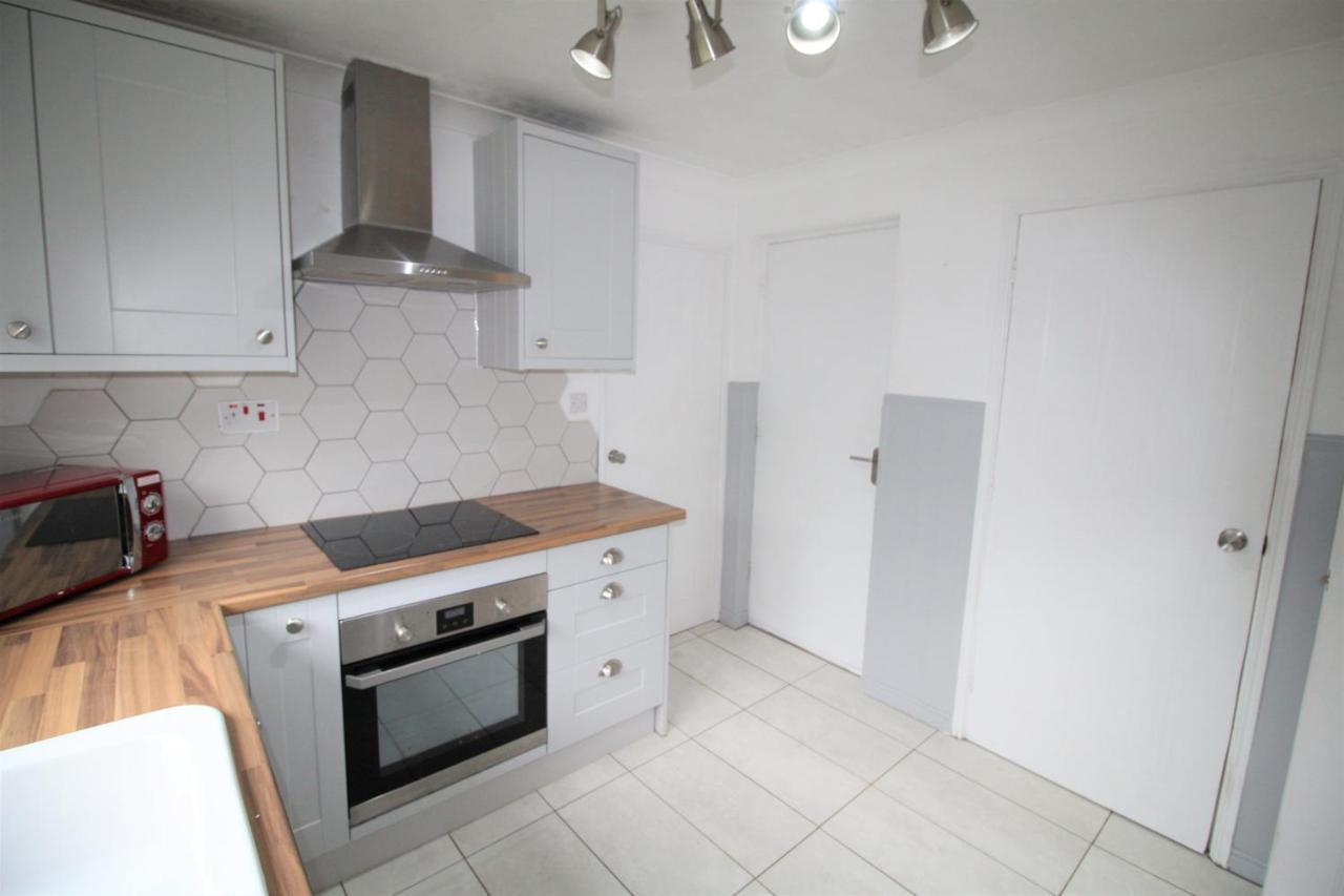 Doncaster - Warmsworth - Great Customer Feedback - 3 Bed Detached House - Private Garden & Parking Plus Garage - Quiet Cul De Sac Location - Dog Friendly - Fast Wifi - Close To Motorway Access Buitenkant foto