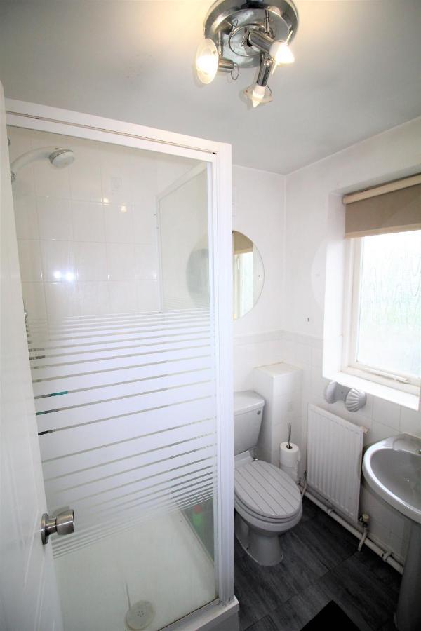 Doncaster - Warmsworth - Great Customer Feedback - 3 Bed Detached House - Private Garden & Parking Plus Garage - Quiet Cul De Sac Location - Dog Friendly - Fast Wifi - Close To Motorway Access Buitenkant foto